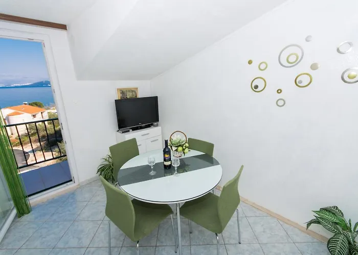 Appartement By The Sea Slatine, Ciovo - 1126 *