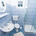 Apartment By The Sea Slatine, Ciovo - 1126 *