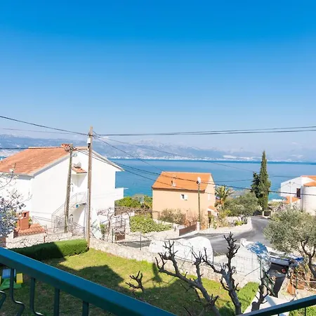 Apartment By The Sea Slatine, Ciovo - 1126