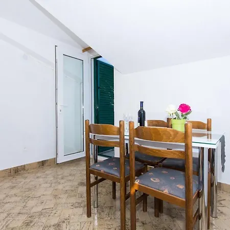 Апартаменти By The Sea Slatine, Ciovo - 1126 *